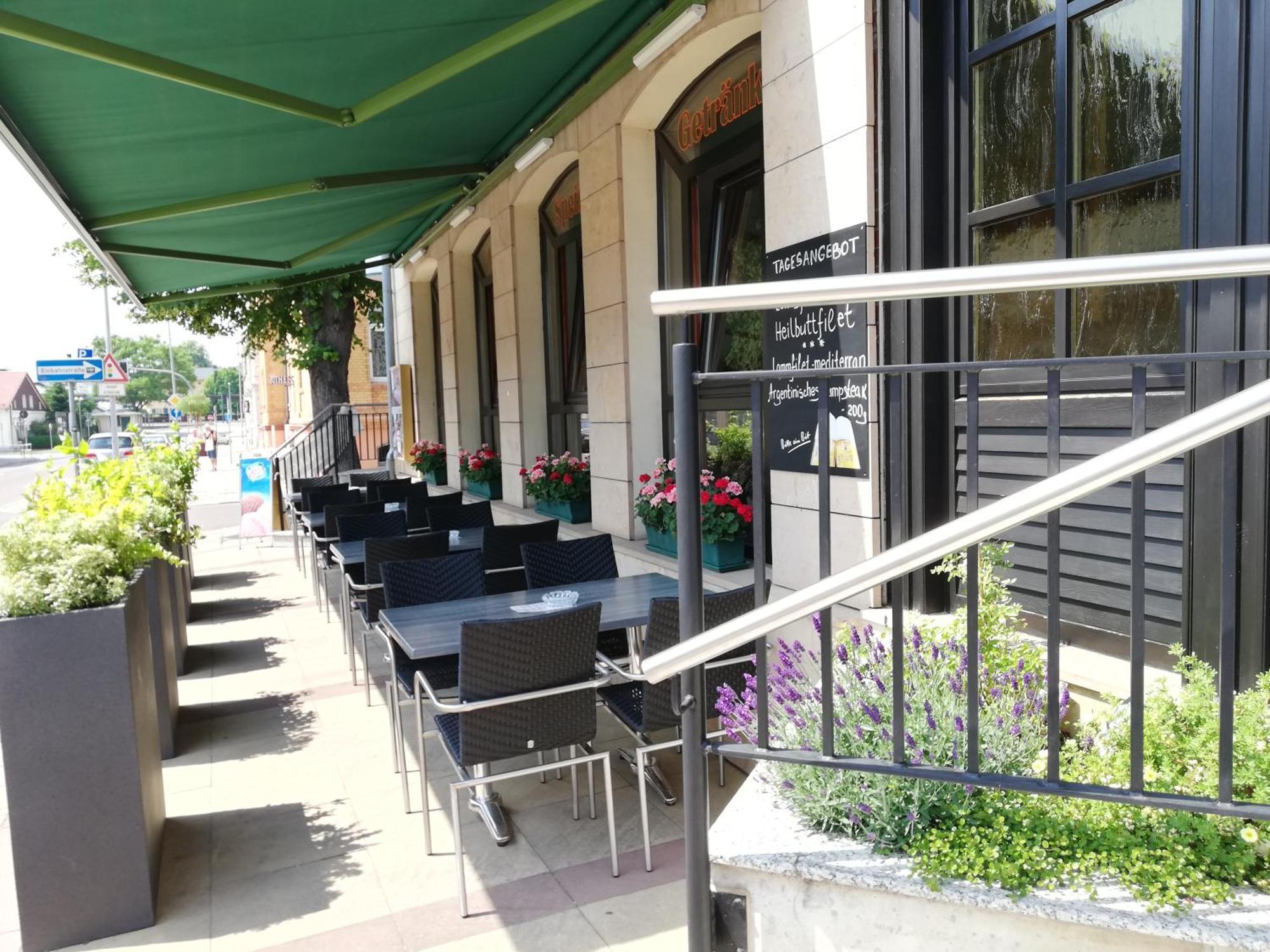 Hotel Burgas Stassfurt Kültér fotó